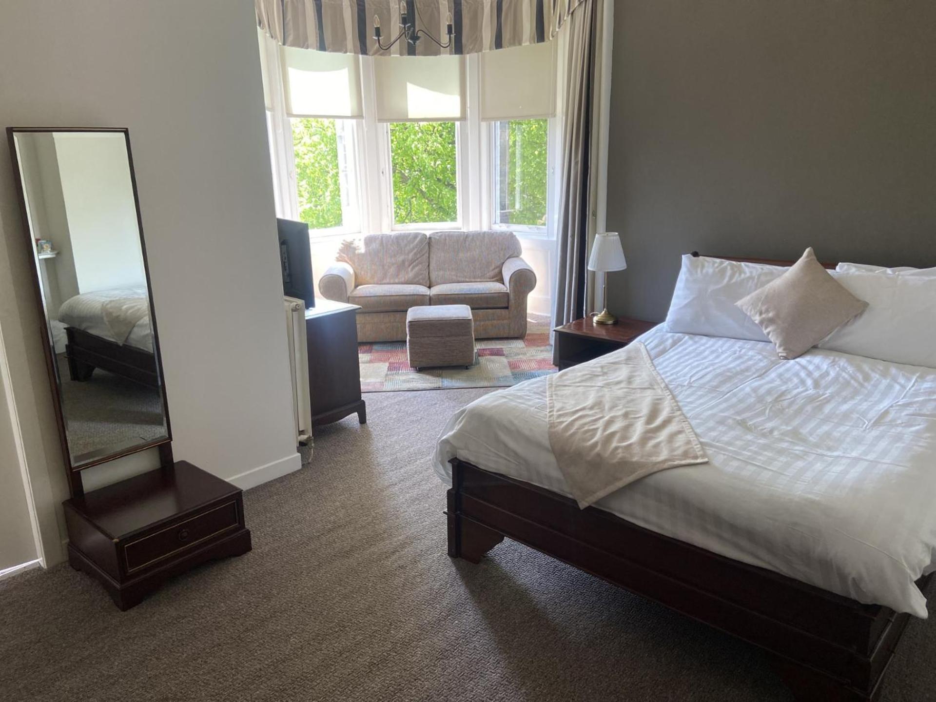 The Strathearn Hotel Dysart Екстериор снимка