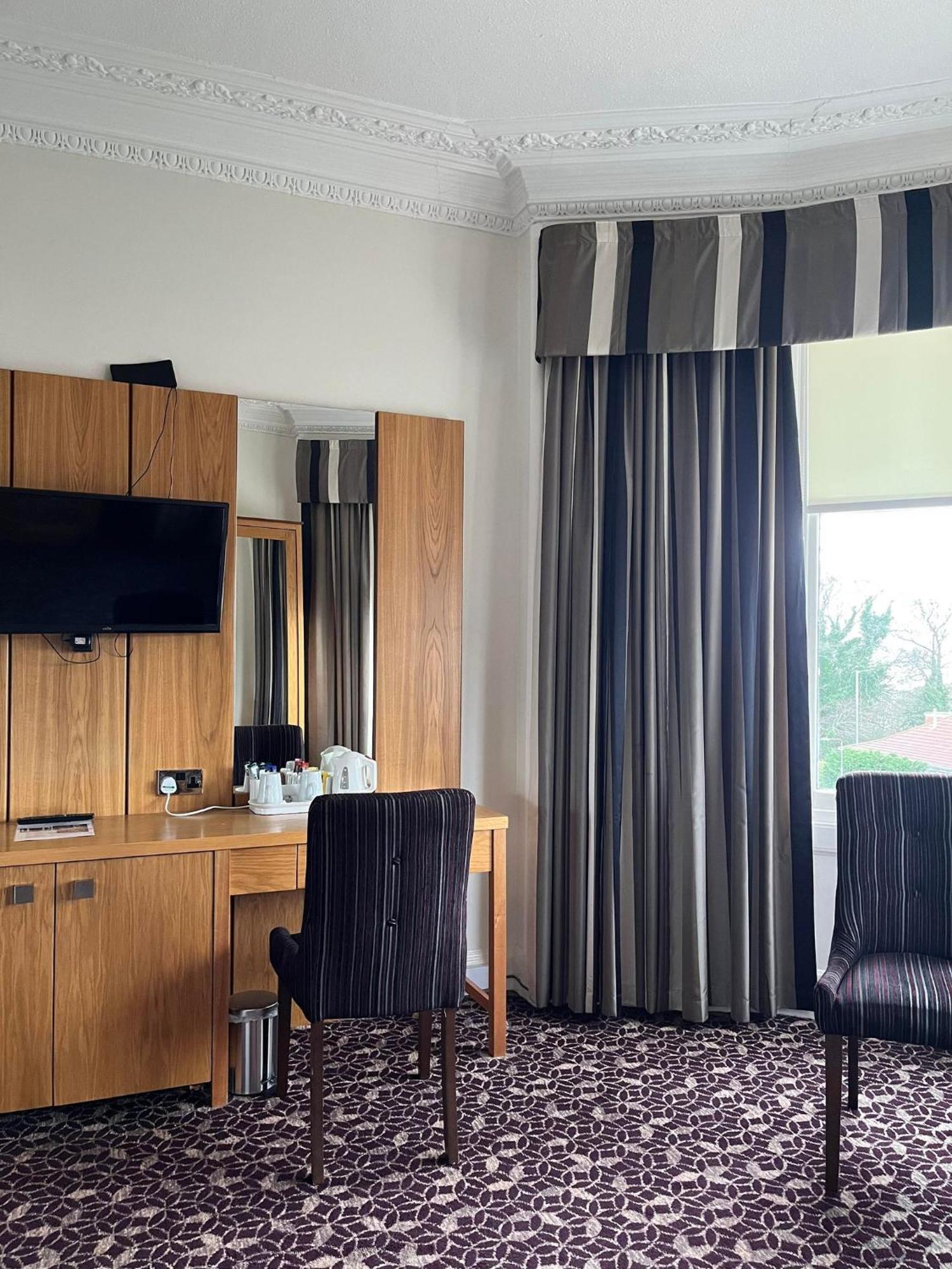 The Strathearn Hotel Dysart Екстериор снимка